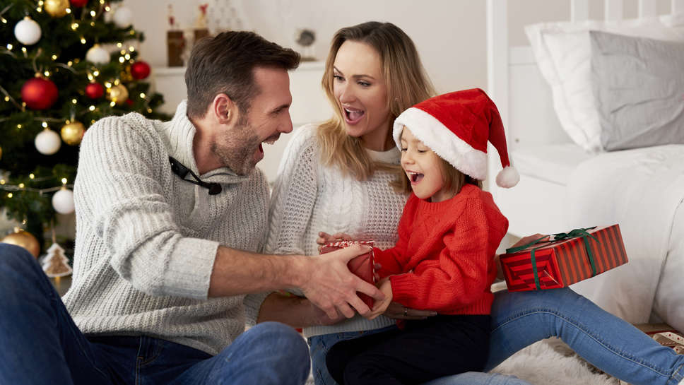 Christmas Wishes Messages for Parents (Mom and Dad) 2022