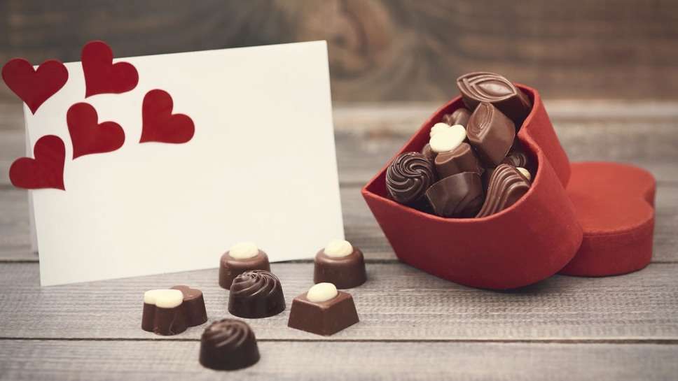 Funny Chocolate Day Messages चॉकलेट डे पर भेजें ये फनी जोक्‍स, लाइन्‍स और स्‍टेटस