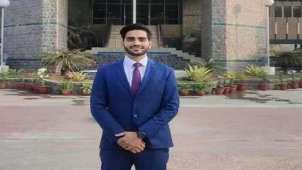 Success Story : किसान का बेटा बना IAS अफसर, 4 में से 3 बार की UPSC की परीक्षा पास 